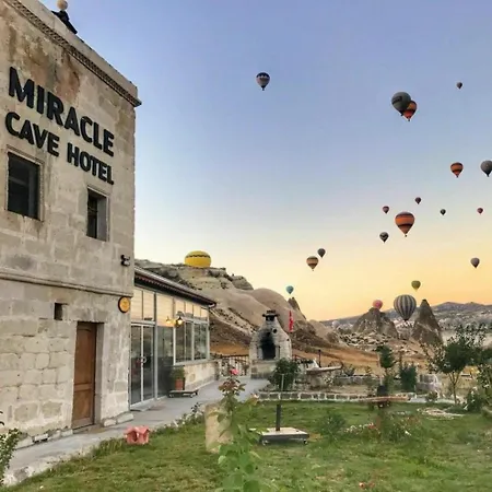 ホテル Milagre Cave Cappadocia
